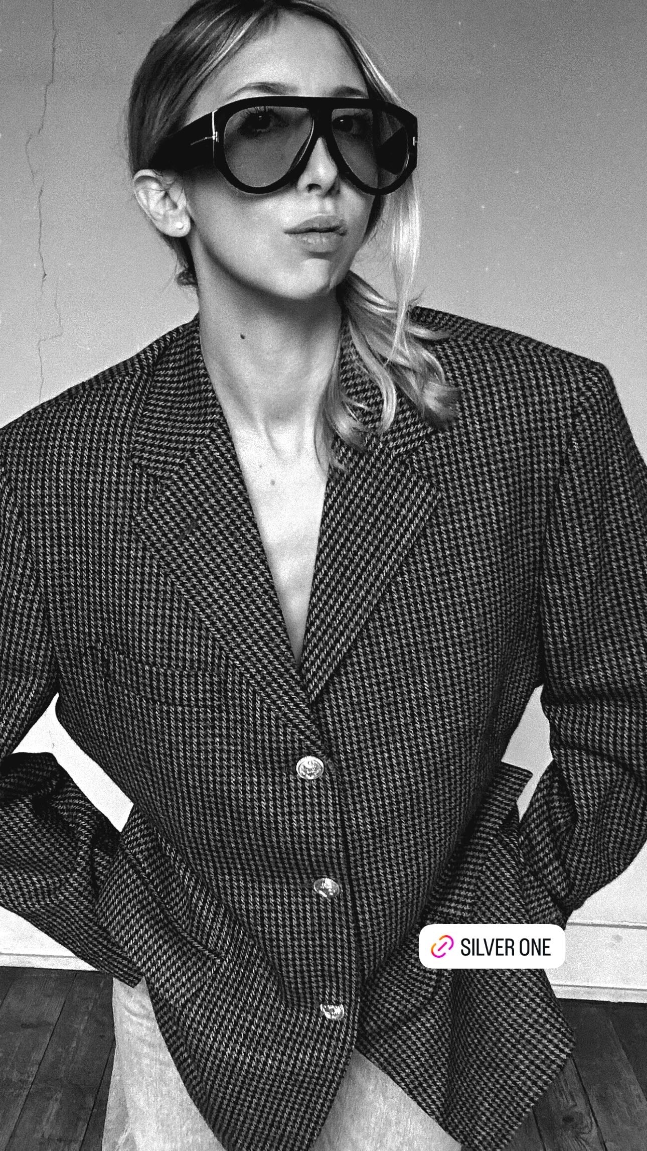 Blazer pied de poule en laine boutons dorsal argenté taille 40/42